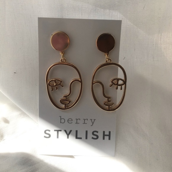 Hallow Abstract Face Earring - Modern Boho Style - Picture 4 of 6